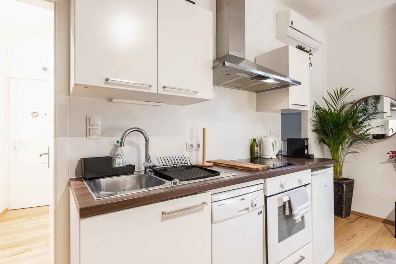 Cozy Studio Apartment Located In Vienna'S Vibrant City Center エクステリア 写真